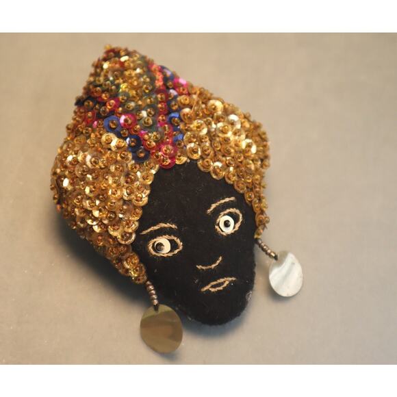 Vintage Blackamoor Brooch Sequin Turban Face Cloth Pin - Picture 1 of 3